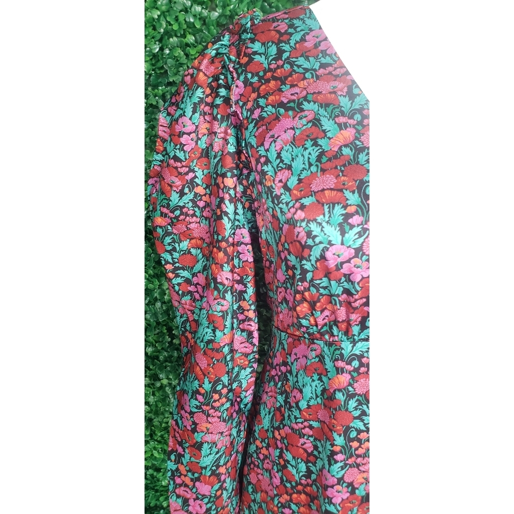25. J.Crew Drapey puff-sleeve dress in Ratti® Red blooms - Picture 5 of 7